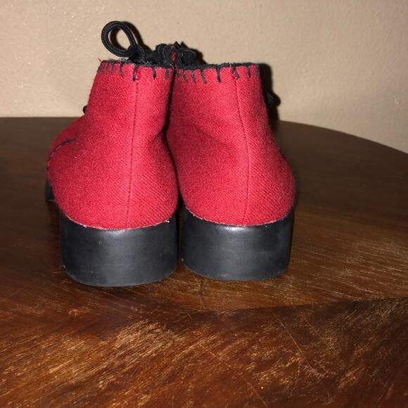 Talbots Preppy Academia Studious Holiday Red Material Ankle Booties - Picture 6 of 8